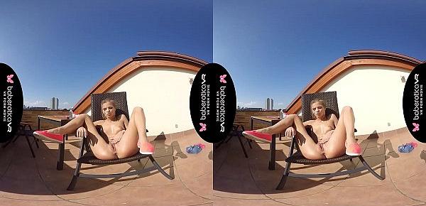  Solo girl, Sarah Kay is masturbating and moaning, in VR